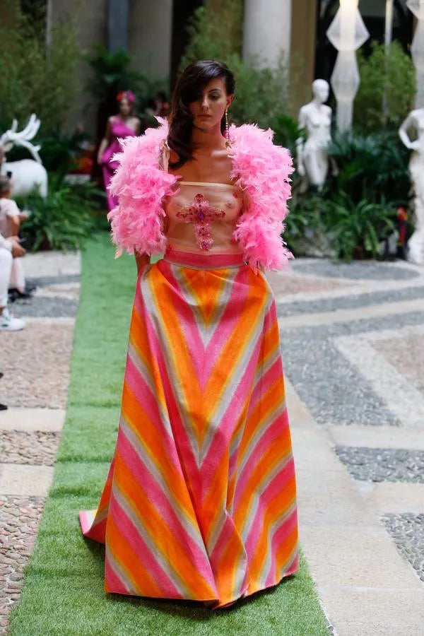 Cotton wrap skirt, tulle top with embroidery on the front, swan feather jacket